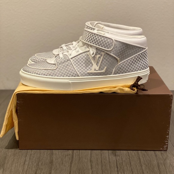 Men’s Damier Louis Vuitton Mid Top Sneakers - Picture 1 of 11